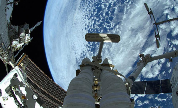 مشاريع كبرى لبث الإنترنت عبر الأقمار الاصطناعية